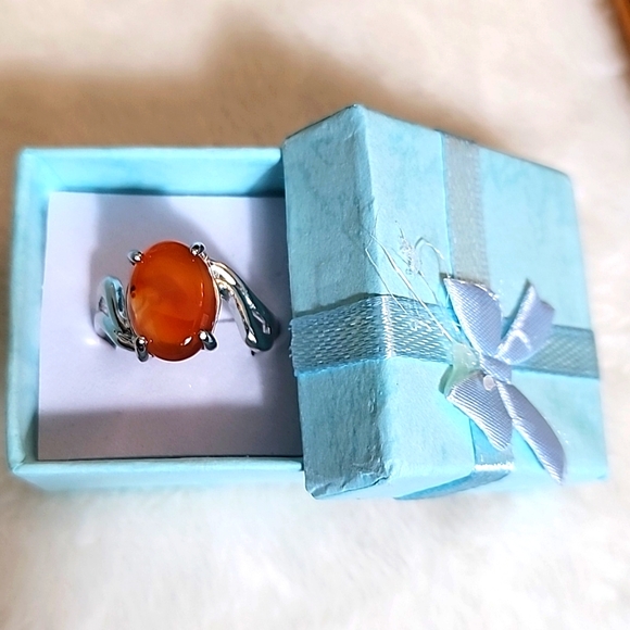 Fashion Jewelry Jewelry - Ring Fashion Jewelry Amber and Alloy size 10 NWT